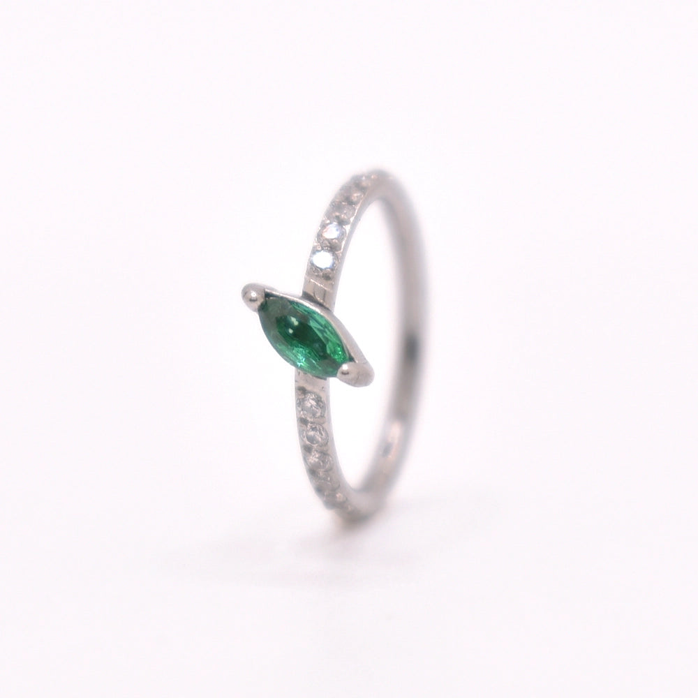 Piercing VIRIDIA